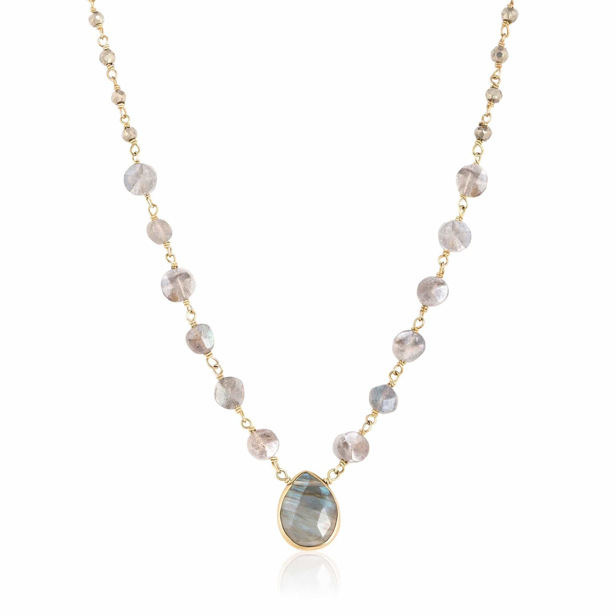 Beads pendant necklace - Women