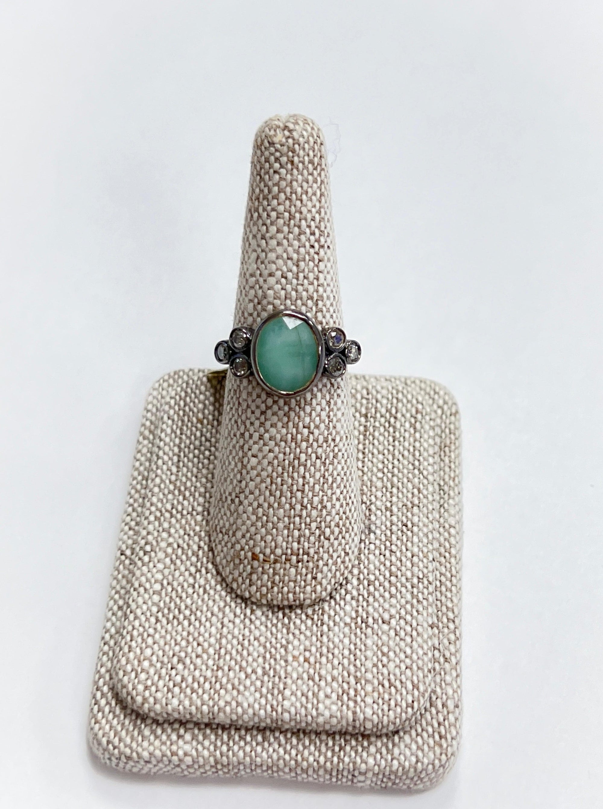 emerald & diamond bezel stone ring