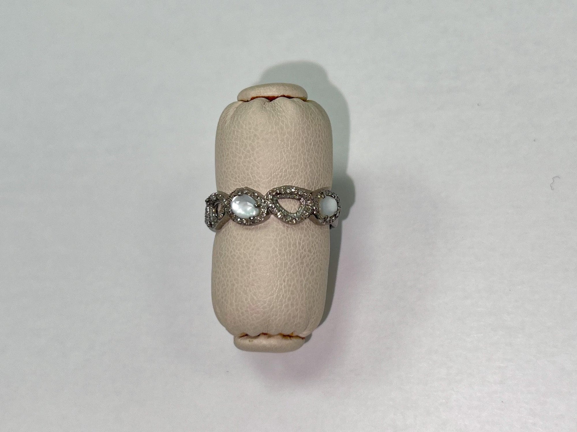 white mother of pearl diamond ring